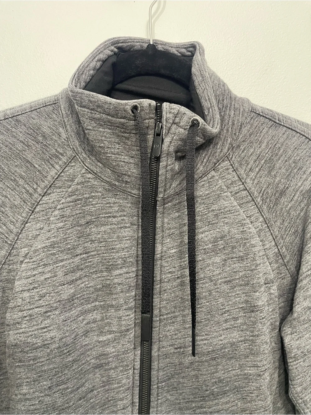 lululemon athletica lululemon huddle